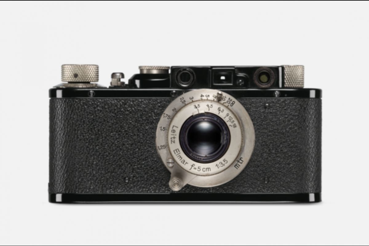 1932 - Leica II présente dorénavant un télémètre intégré