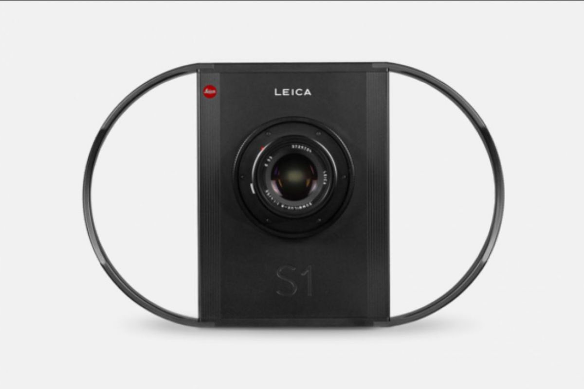 1996 - Leica S1, le premier appareil photo numérique à 75 millions de pixels