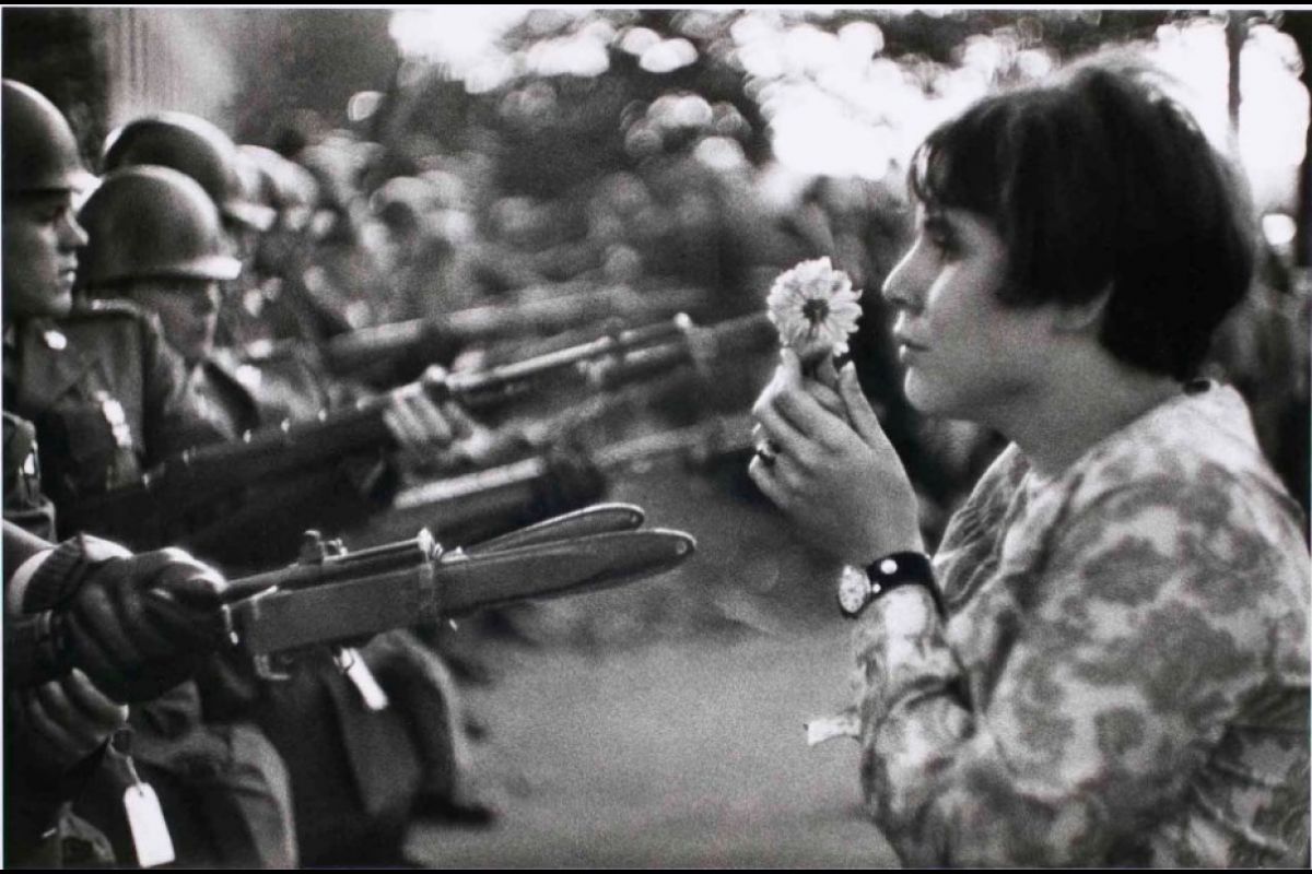 Exposition Leica « MAGIC MOMENTS » - 70 ans de Magnum Photos